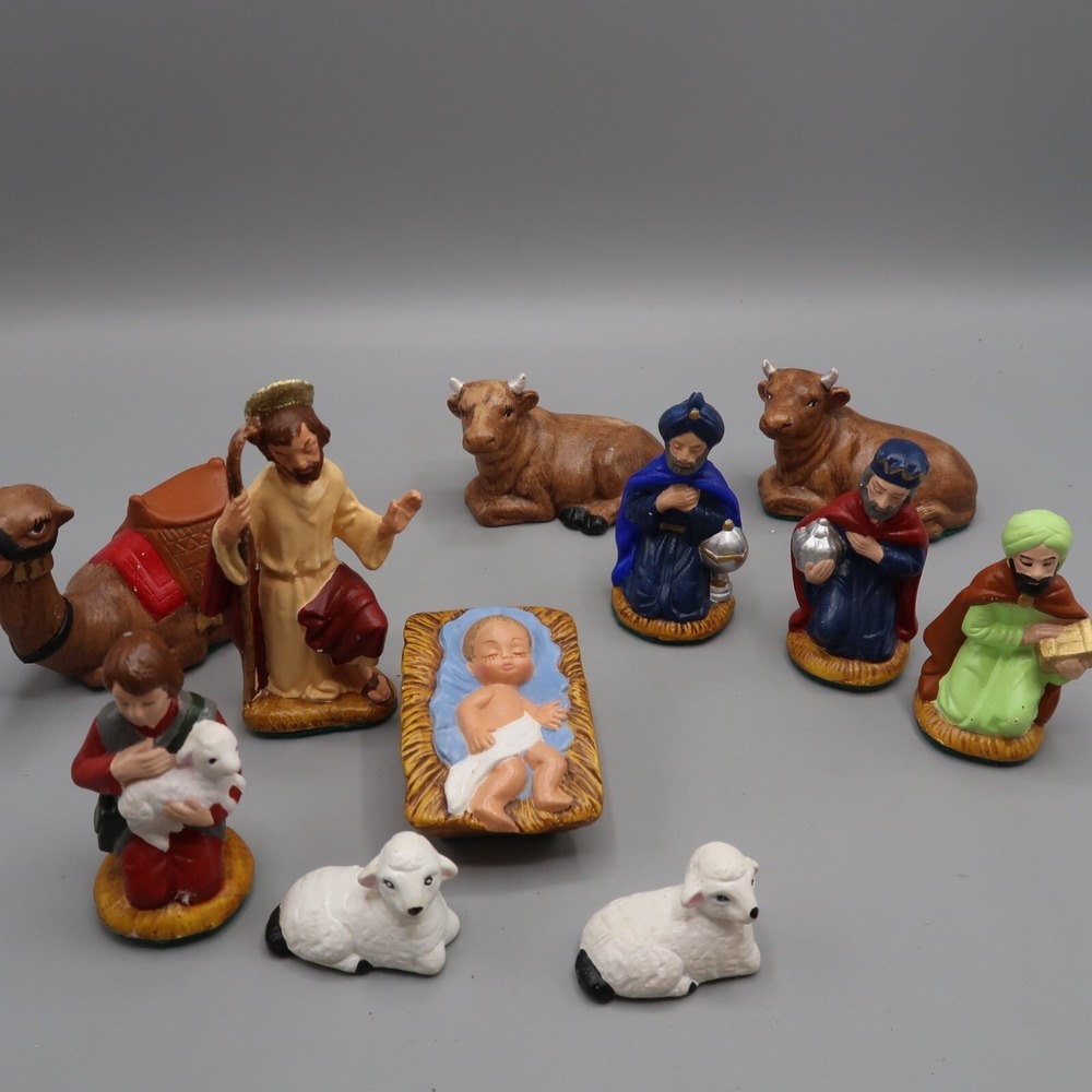 Vintage 11 Piece Set of Hand Painted Nativity Figure Set Ceramic